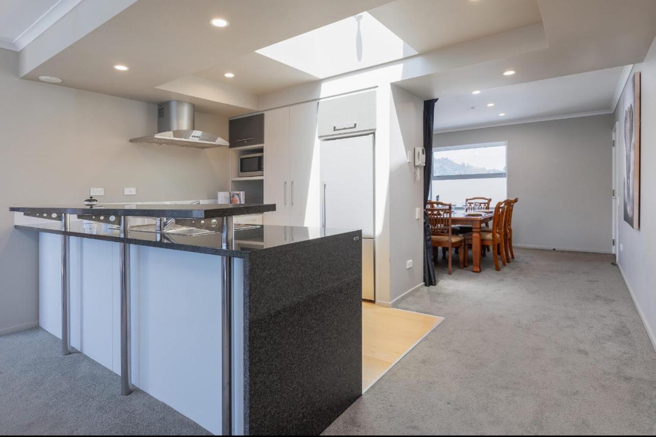 Astonishing Views Superb Waterfront Apartment Picton Exterior photo