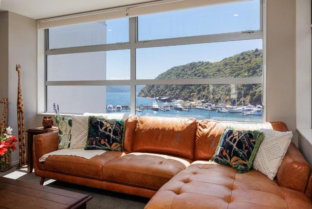 Astonishing Views Superb Waterfront Apartment Picton Exterior photo