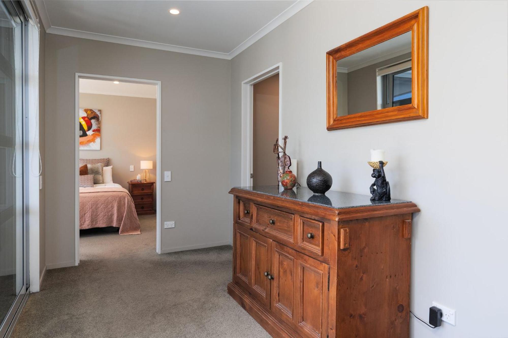 Astonishing Views Superb Waterfront Apartment Picton Exterior photo